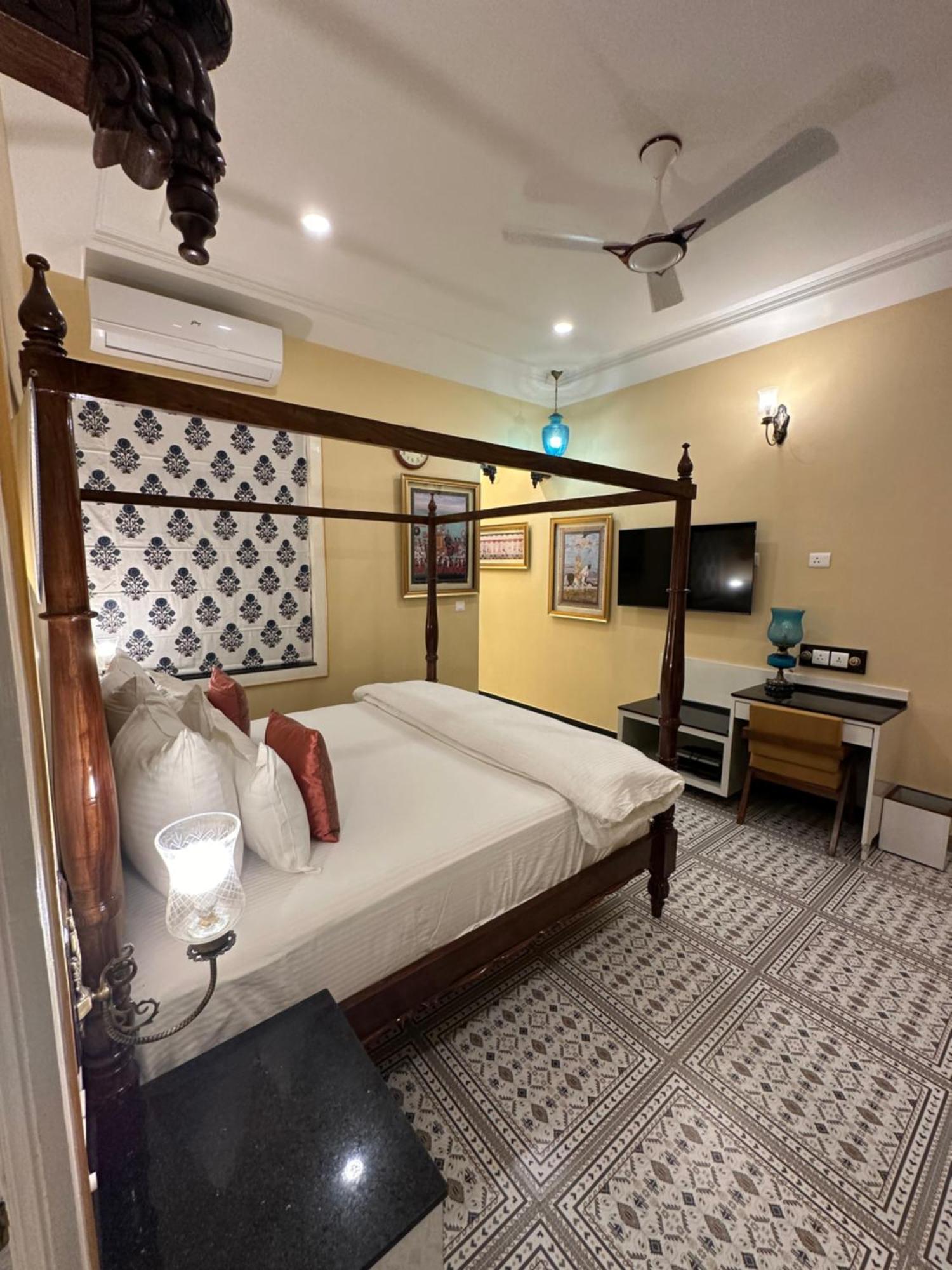The Coral Court Homestay Agra  Exterior photo