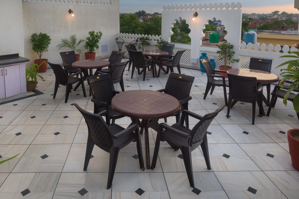 The Coral Court Homestay Agra  Exterior photo