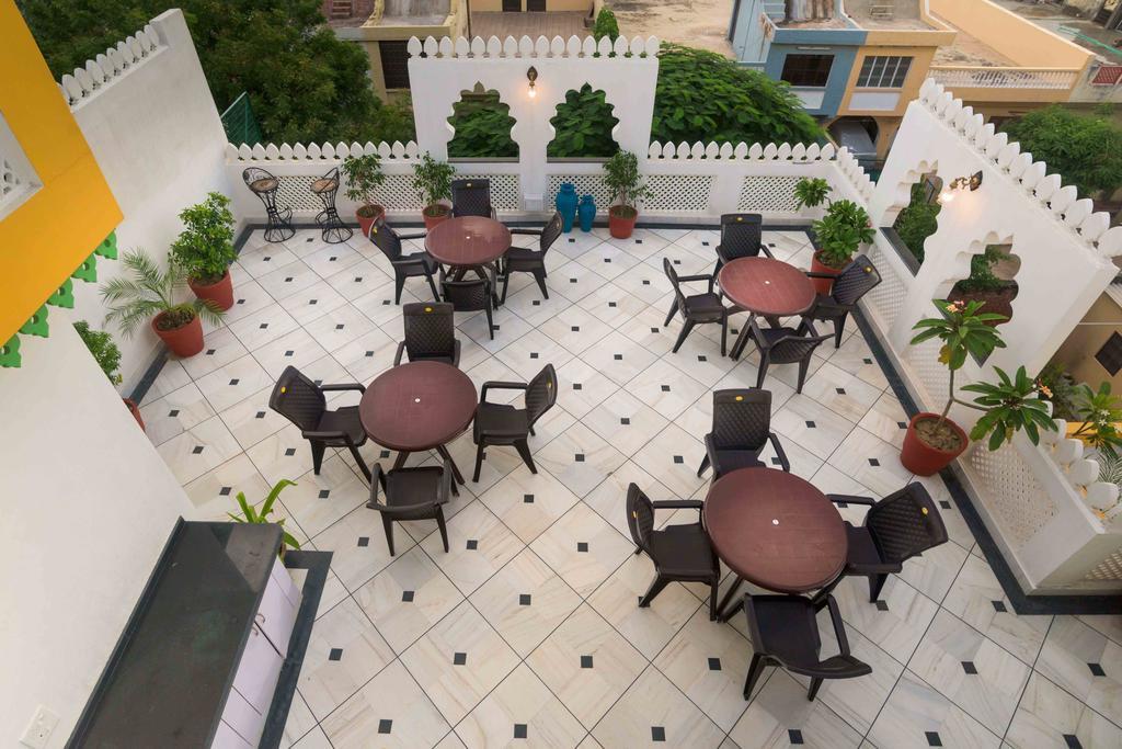 The Coral Court Homestay Agra  Exterior photo